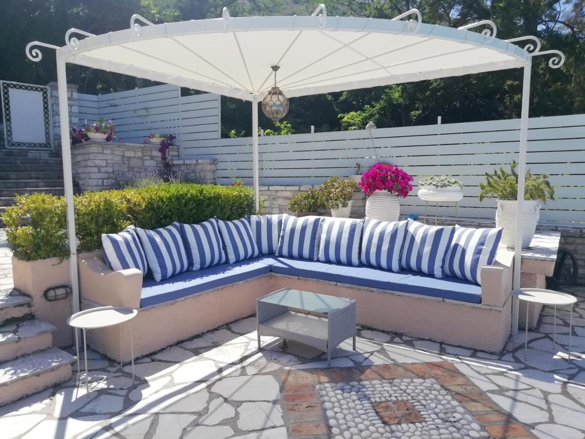 Imerolia Beach Villa Kassiopi Corfu Exterior foto